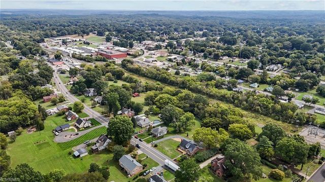 1308 Meadow Road, Eden, NC 27288