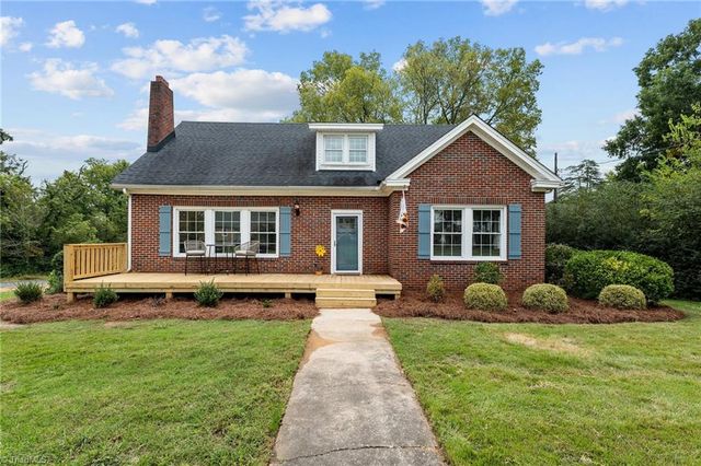 1308 Meadow Road, Eden, NC 27288