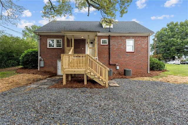 1308 Meadow Road, Eden, NC 27288