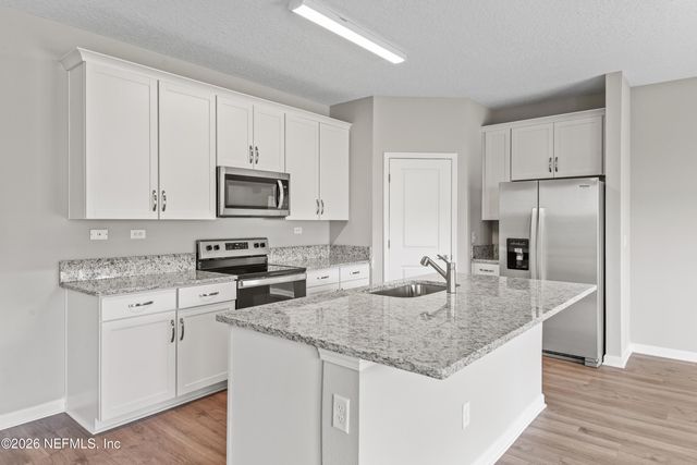 2754 LAUREL FALLS Drive, Green Cove Springs, FL 32043