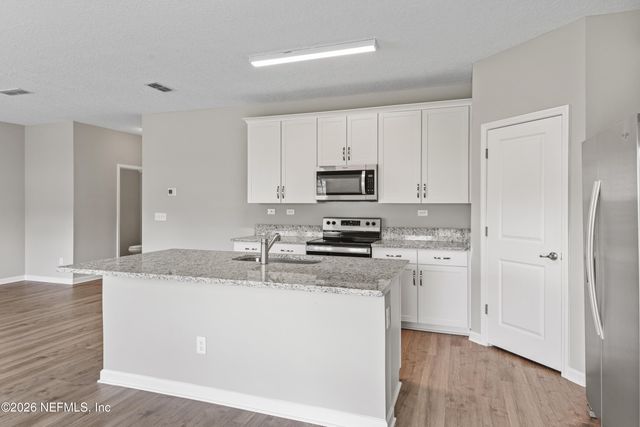 2754 LAUREL FALLS Drive, Green Cove Springs, FL 32043
