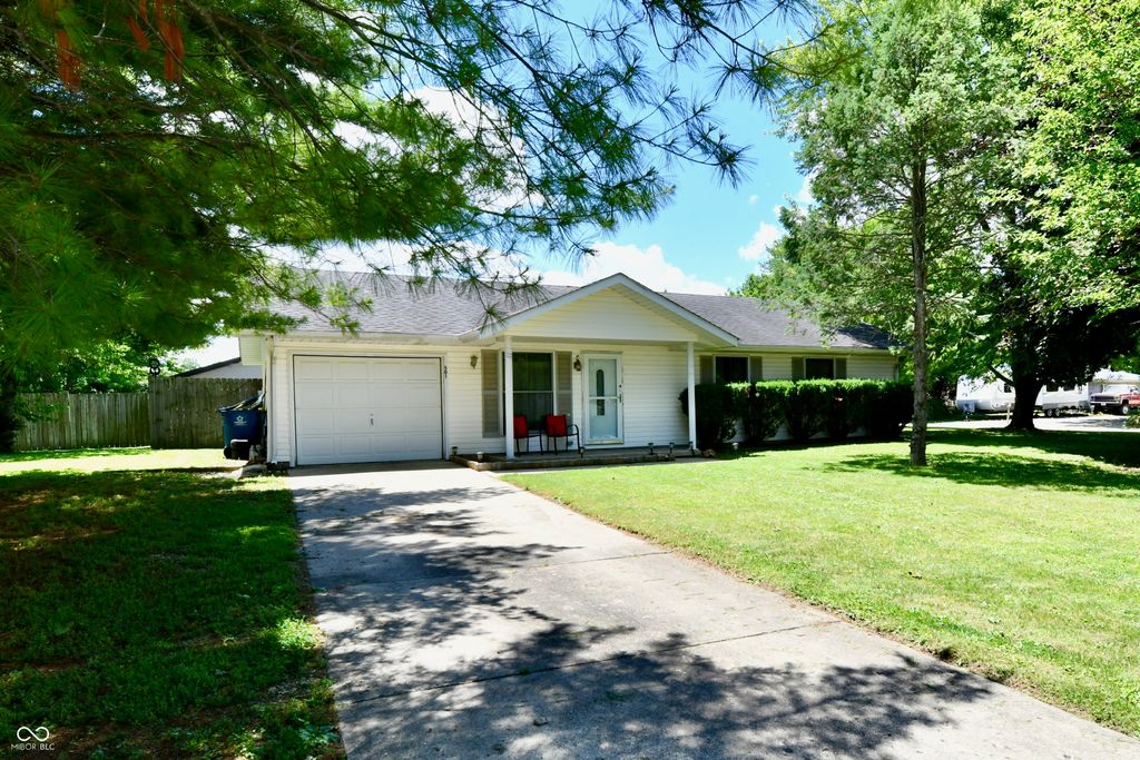 501 Red Fox Run, Arcadia, IN 46030