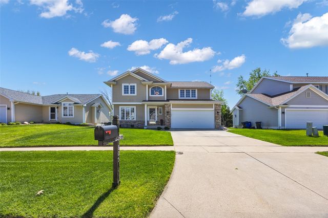 805 71st Street NE, Cedar Rapids, IA 52402