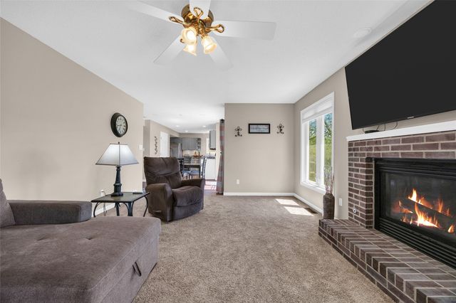 805 71st Street NE, Cedar Rapids, IA 52402