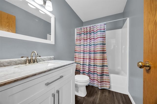 805 71st Street NE, Cedar Rapids, IA 52402
