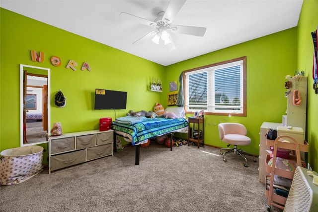 805 71st Street NE, Cedar Rapids, IA 52402