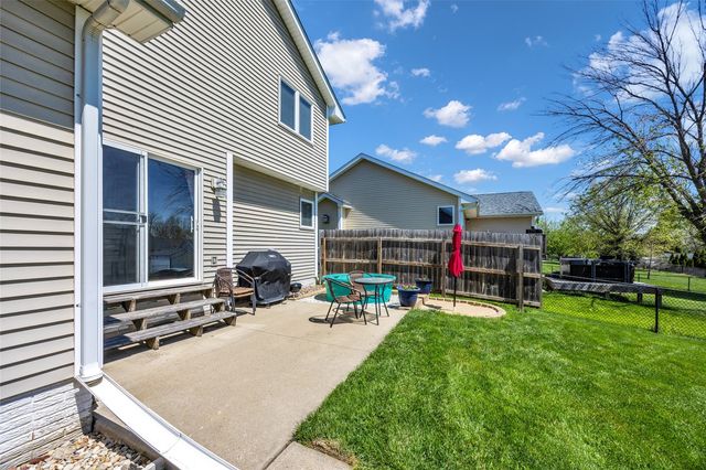 805 71st Street NE, Cedar Rapids, IA 52402