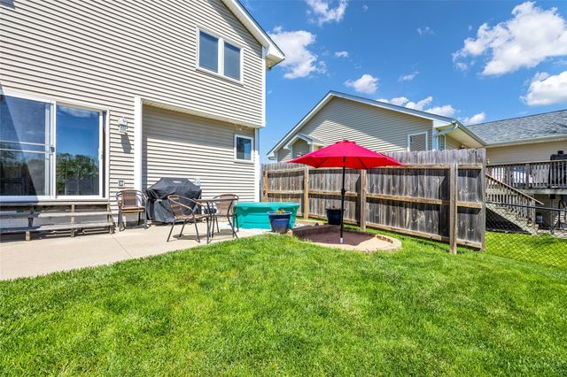 805 71st Street NE, Cedar Rapids, IA 52402