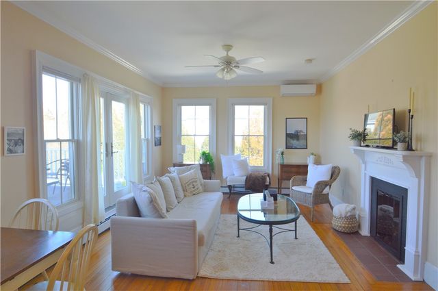 398 Wolcott Avenue 4, Middletown, RI 02842