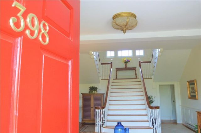 398 Wolcott Avenue 4, Middletown, RI 02842