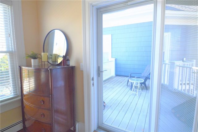 398 Wolcott Avenue 4, Middletown, RI 02842
