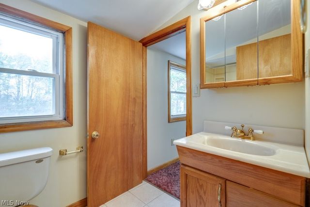 7086 MacKenzie Road, Olmsted Twp, OH 44138