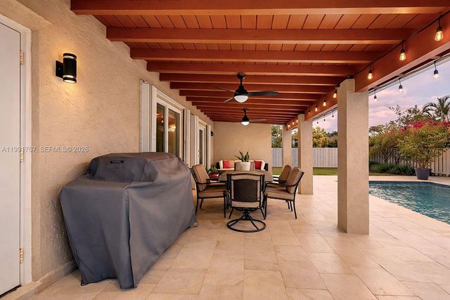 15382 SW 153rd St, Miami, FL 33187