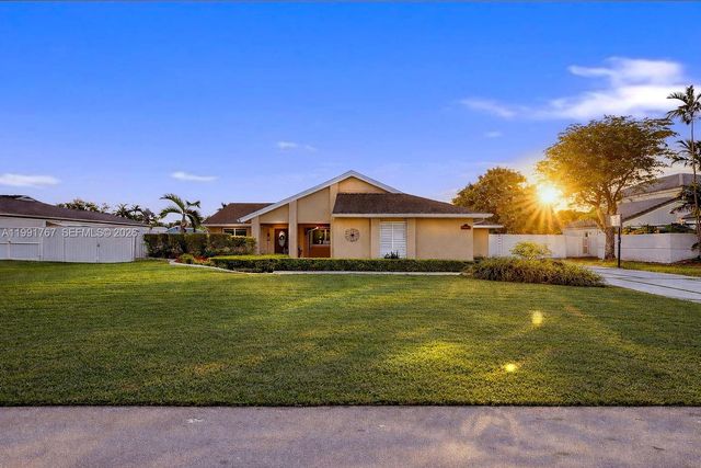 15382 SW 153rd St, Miami, FL 33187