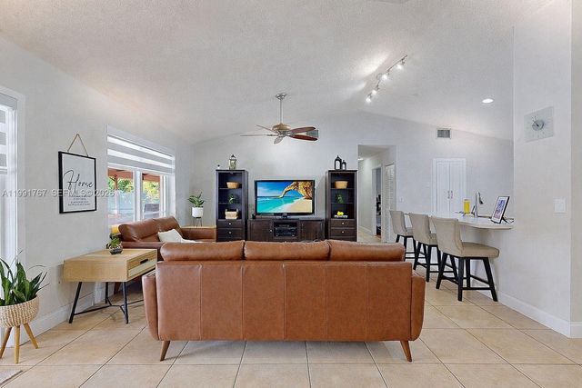 15382 SW 153rd St, Miami, FL 33187