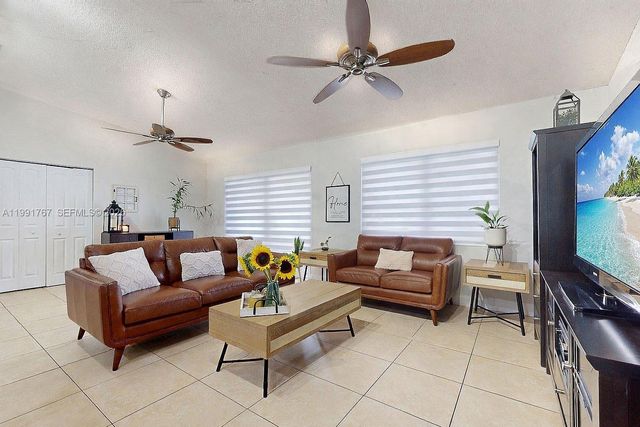 15382 SW 153rd St, Miami, FL 33187