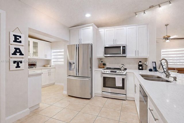 15382 SW 153rd St, Miami, FL 33187