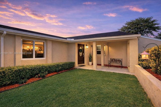 15382 SW 153rd St, Miami, FL 33187