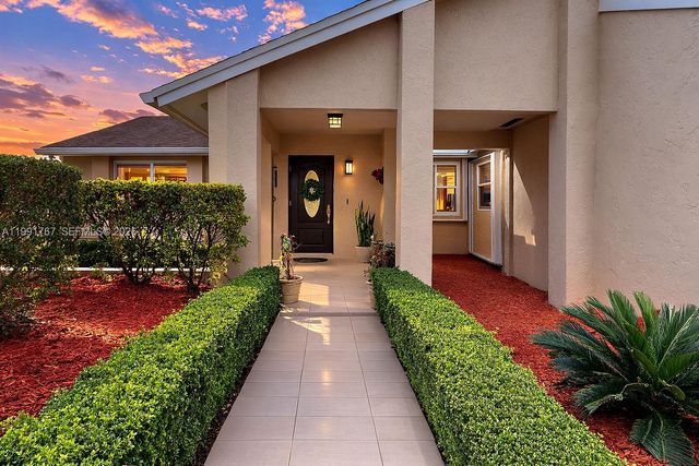 15382 SW 153rd St, Miami, FL 33187