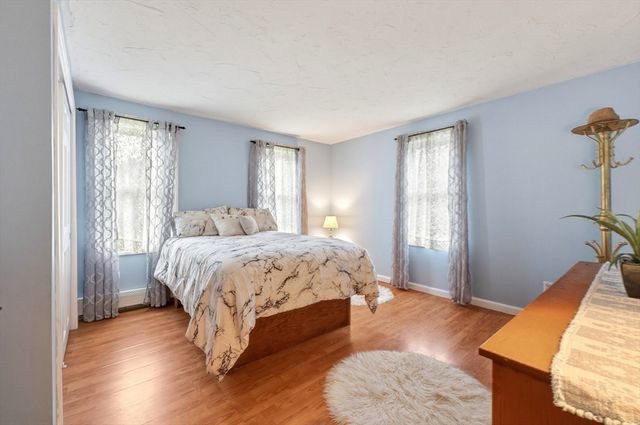 6 Rogers Ave, Marlborough, MA 01752