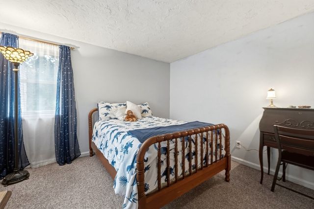 6 Rogers Ave, Marlborough, MA 01752