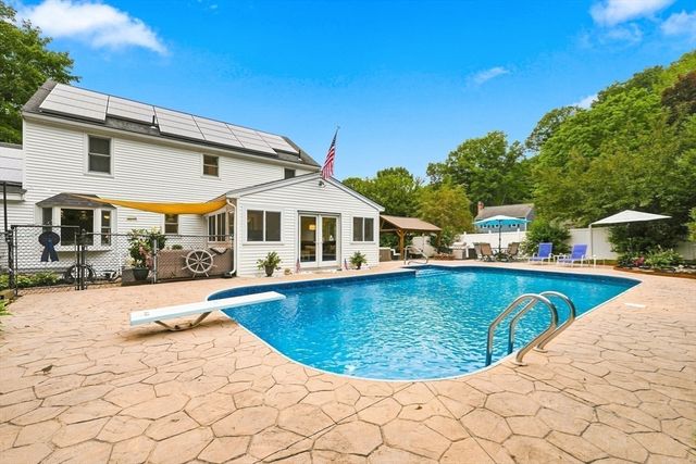 6 Rogers Ave, Marlborough, MA 01752