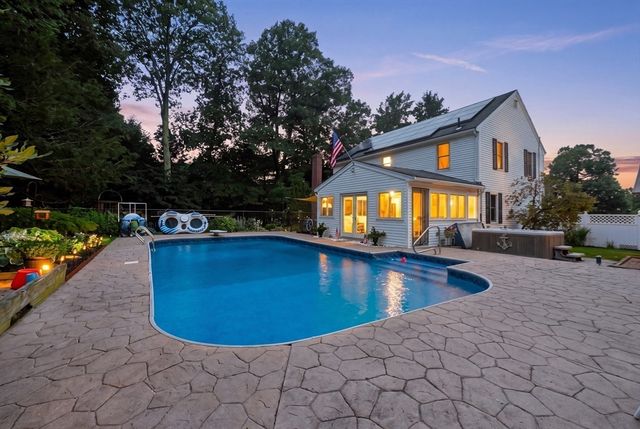 6 Rogers Ave, Marlborough, MA 01752