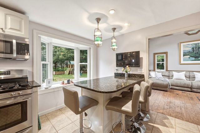 6 Rogers Ave, Marlborough, MA 01752