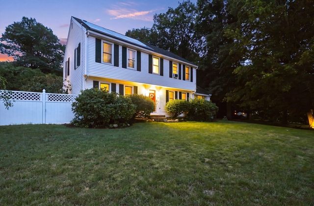 6 Rogers Ave, Marlborough, MA 01752