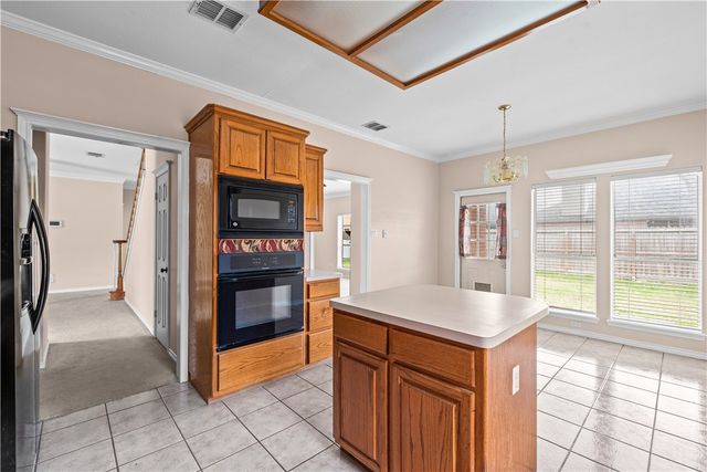 6414 Avignon St, Corpus Christi, TX 78414