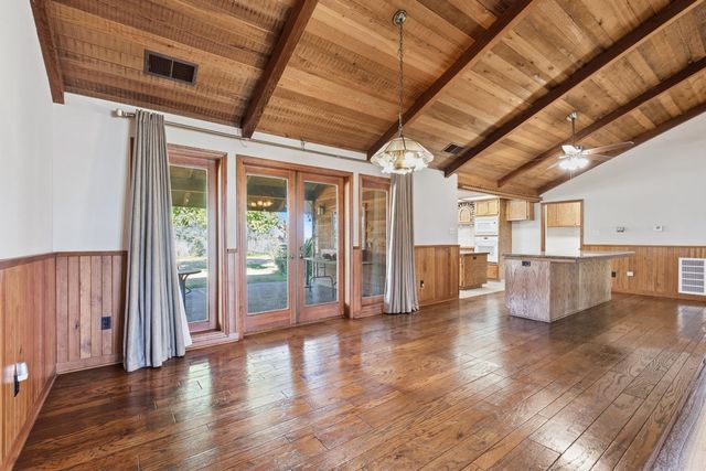 7176 E Butler Avenue, Fresno, CA 93737