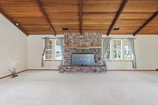 7176 E Butler Avenue, Fresno, CA 93737