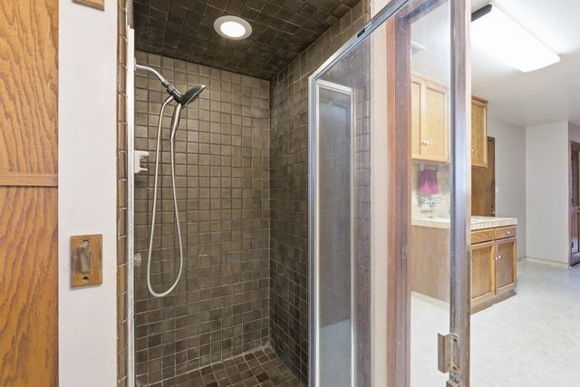 7176 E Butler Avenue, Fresno, CA 93737