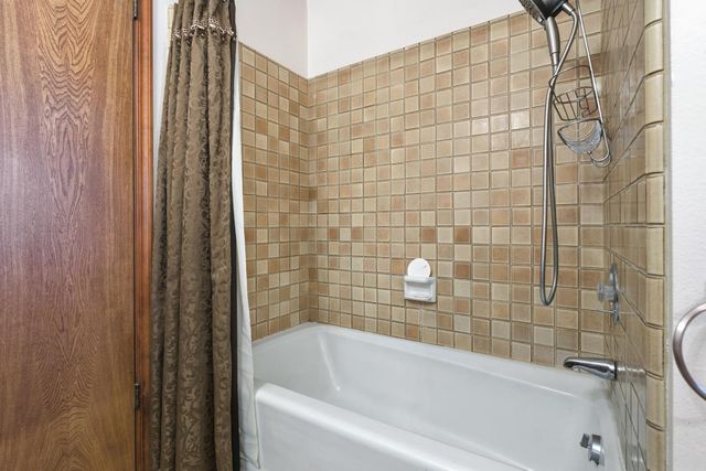 7176 E Butler Avenue, Fresno, CA 93737