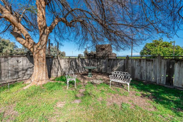 7176 E Butler Avenue, Fresno, CA 93737