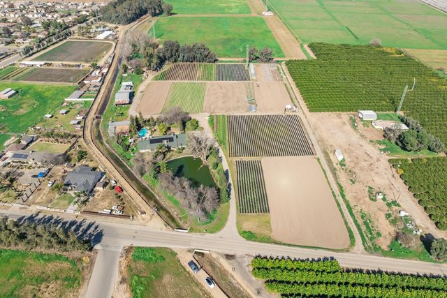 7176 E Butler Avenue, Fresno, CA 93737