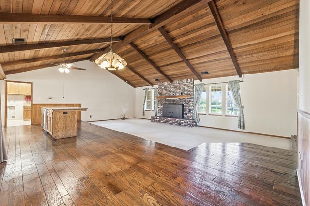 7176 E Butler Avenue, Fresno, CA 93737