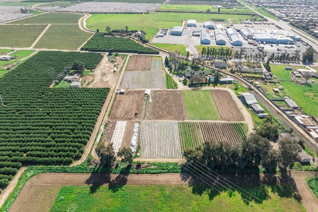 7176 E Butler Avenue, Fresno, CA 93737