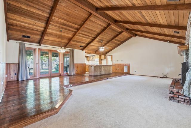 7176 E Butler Avenue, Fresno, CA 93737