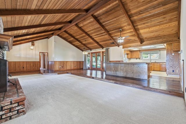 7176 E Butler Avenue, Fresno, CA 93737