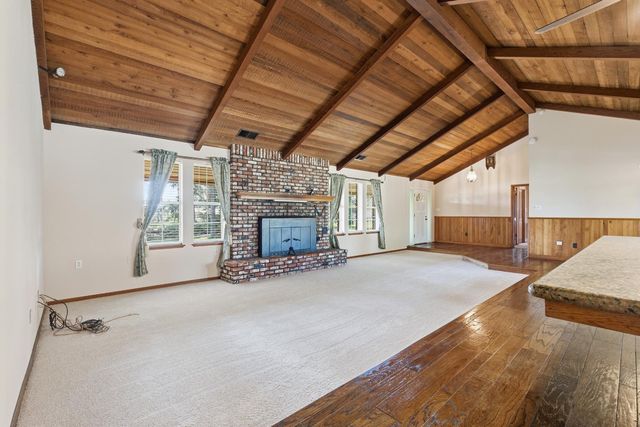 7176 E Butler Avenue, Fresno, CA 93737