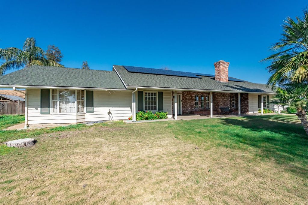 7176 E Butler Avenue, Fresno, CA 93737