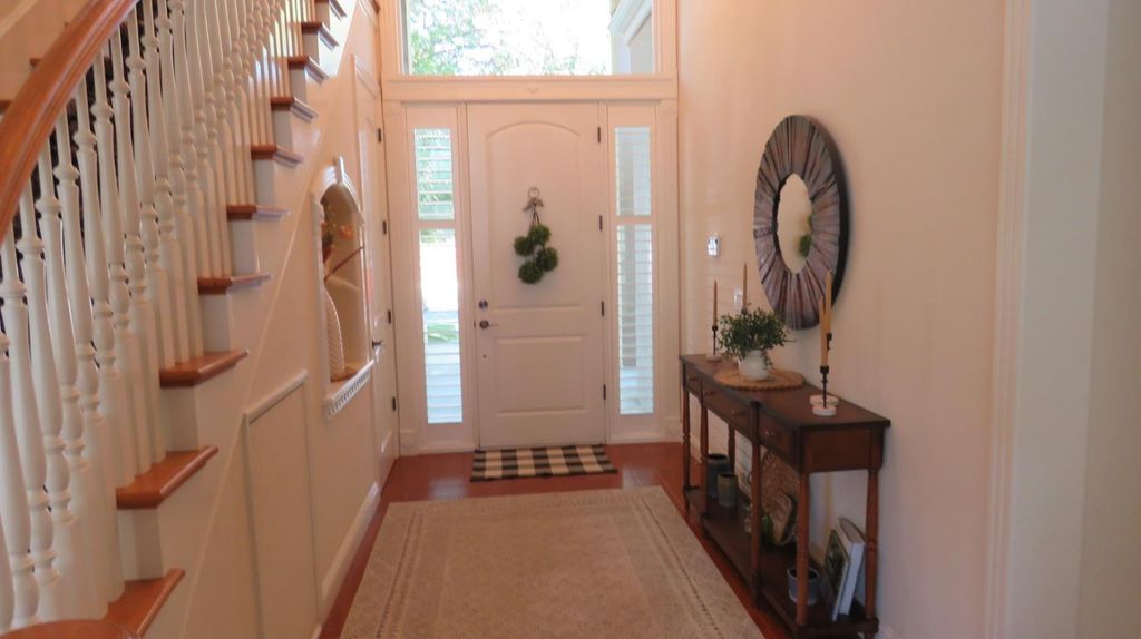 Image 2 of property listing at 15641 Oak Drive, Kerman, CA 93630