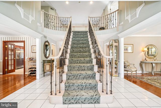 14 DAYLILY DR, Mount Laurel, NJ 08054