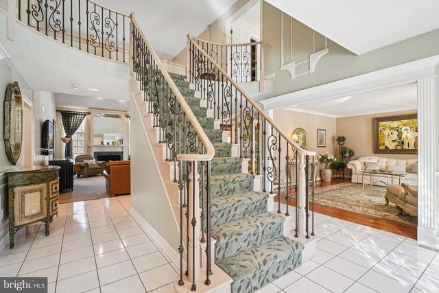 14 DAYLILY DR, Mount Laurel, NJ 08054