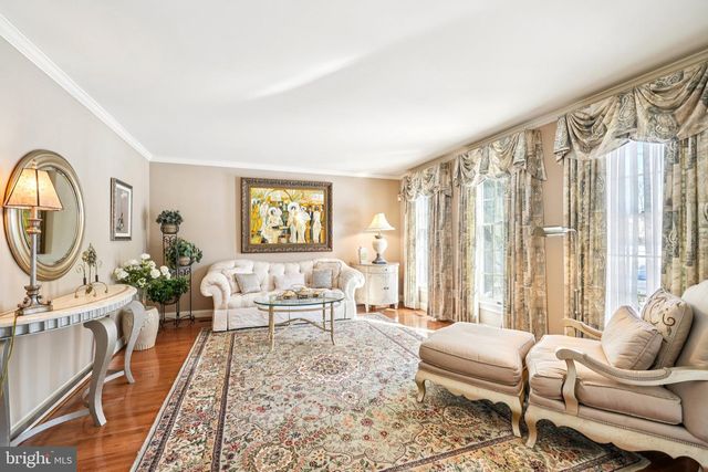 14 DAYLILY DR, Mount Laurel, NJ 08054