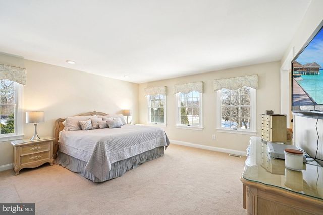 14 DAYLILY DR, Mount Laurel, NJ 08054