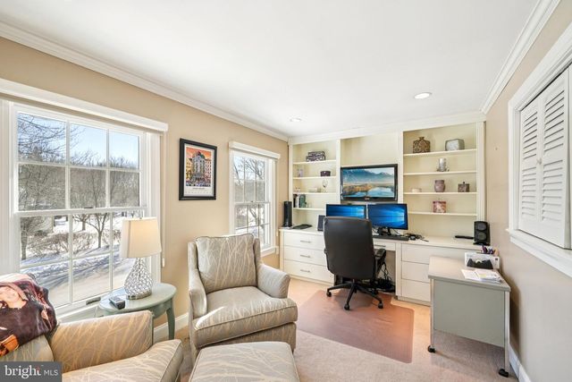 14 DAYLILY DR, Mount Laurel, NJ 08054