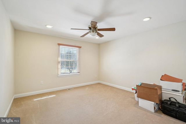 14 DAYLILY DR, Mount Laurel, NJ 08054