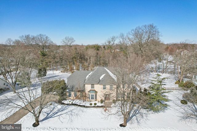 14 DAYLILY DR, Mount Laurel, NJ 08054